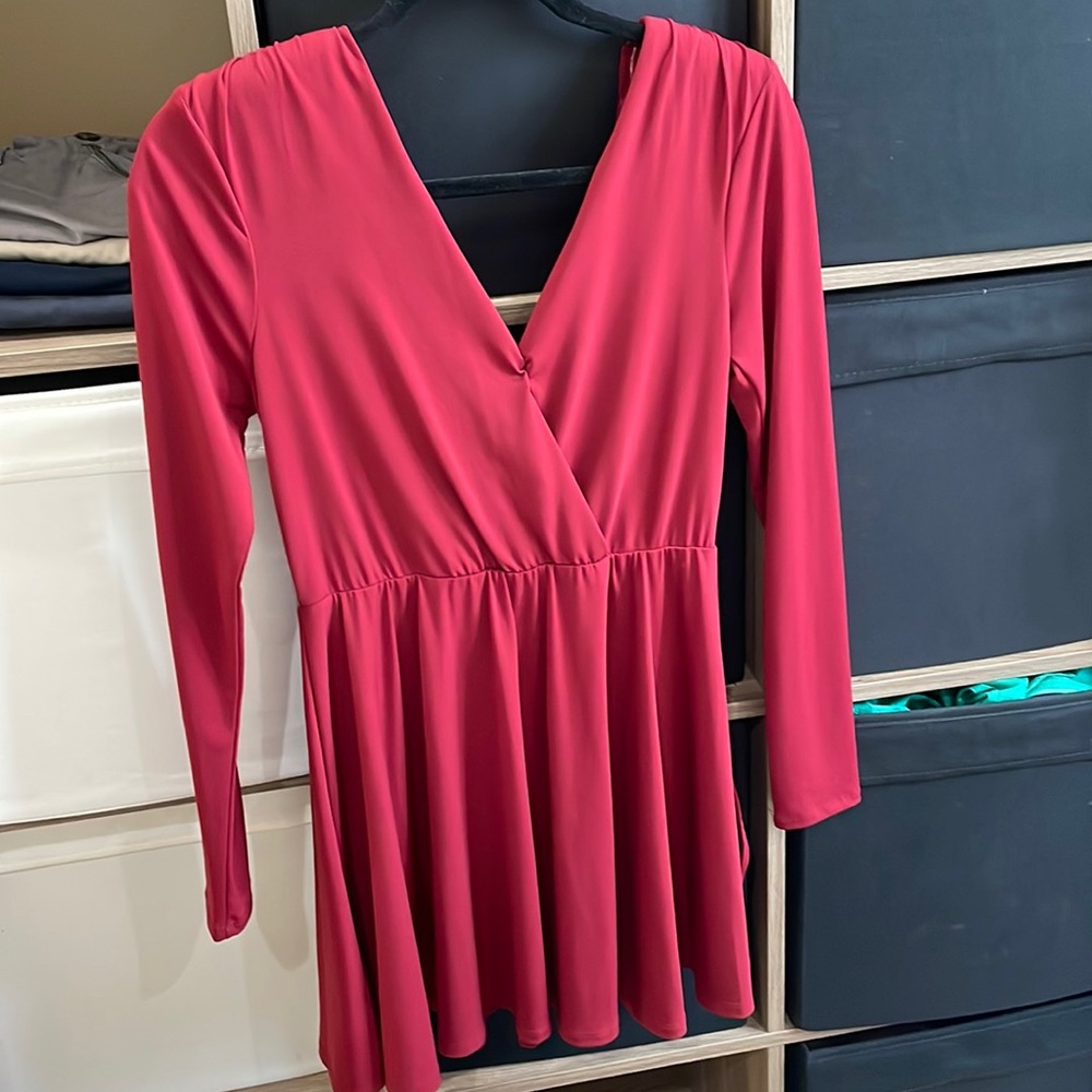 Red BCBGeneration Long Sleeve Tie Back VNeck Dress Size XS